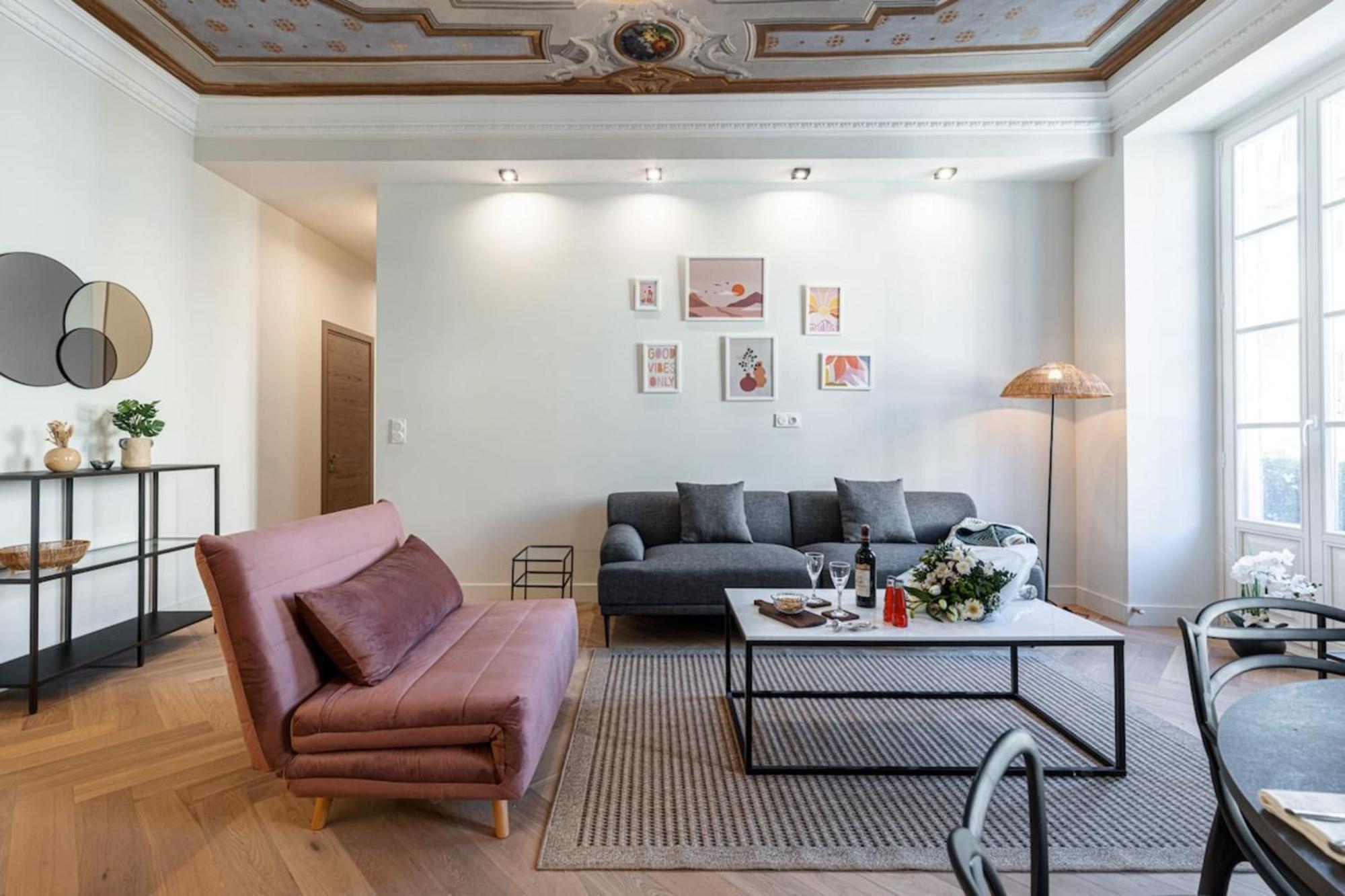 ניס Philibert - Traditional Apart With Historical Fresco מראה חיצוני תמונה