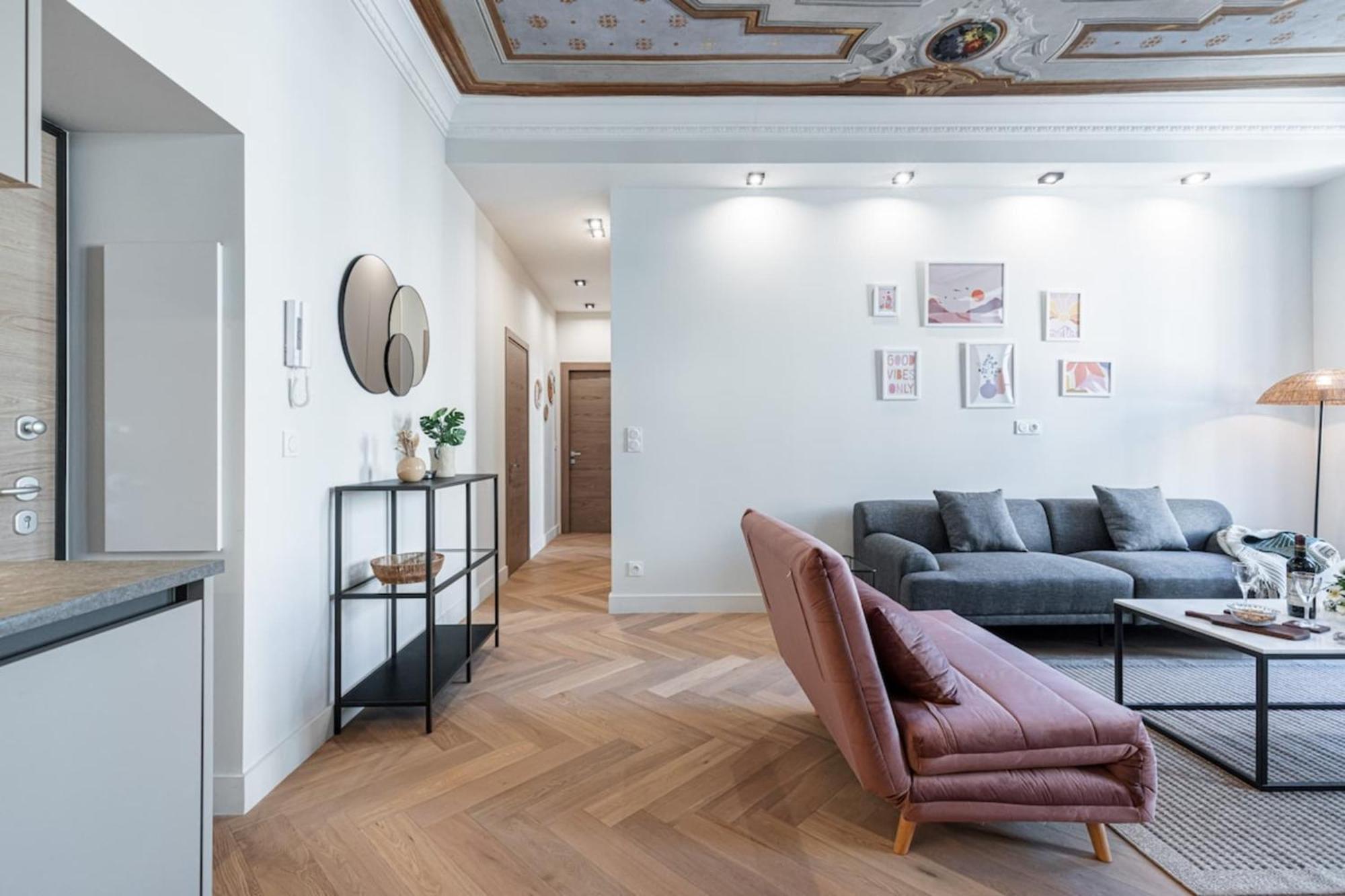 ניס Philibert - Traditional Apart With Historical Fresco מראה חיצוני תמונה